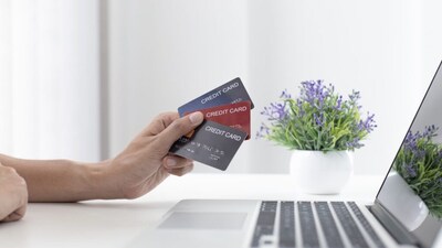 1. Limit the number of credit cards you use | Having multiple credit cards can give you access to different benefits, such as cashback on fuel or airport lounge access. However, managing several cards can also make it harder to track spending and payment dates. Ideally, choose a card that offers benefits suited to your regular expenses. If you use more than one card, consider keeping one as your primary card and using the others only for specific purchases where they offer additional benefits. (Image: Canva)
