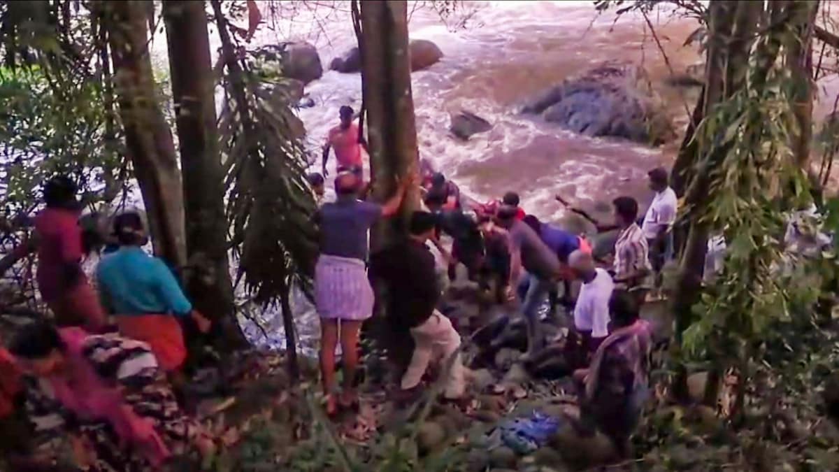 Photo: cnbctv18.com Kerala rains: 5 dead, 2 missing as landslides, flash floods hit state; IMD forecasts more heavy rain - CNBC TV18