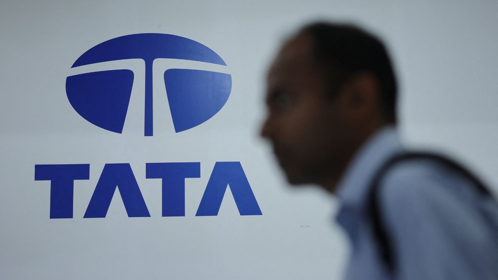 Tata Trusts push plan to keep Tata Sons private