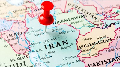 Iran's Rial Plummets to Record Low Amid Soaring Inflation and Strait of Hormuz Tensions