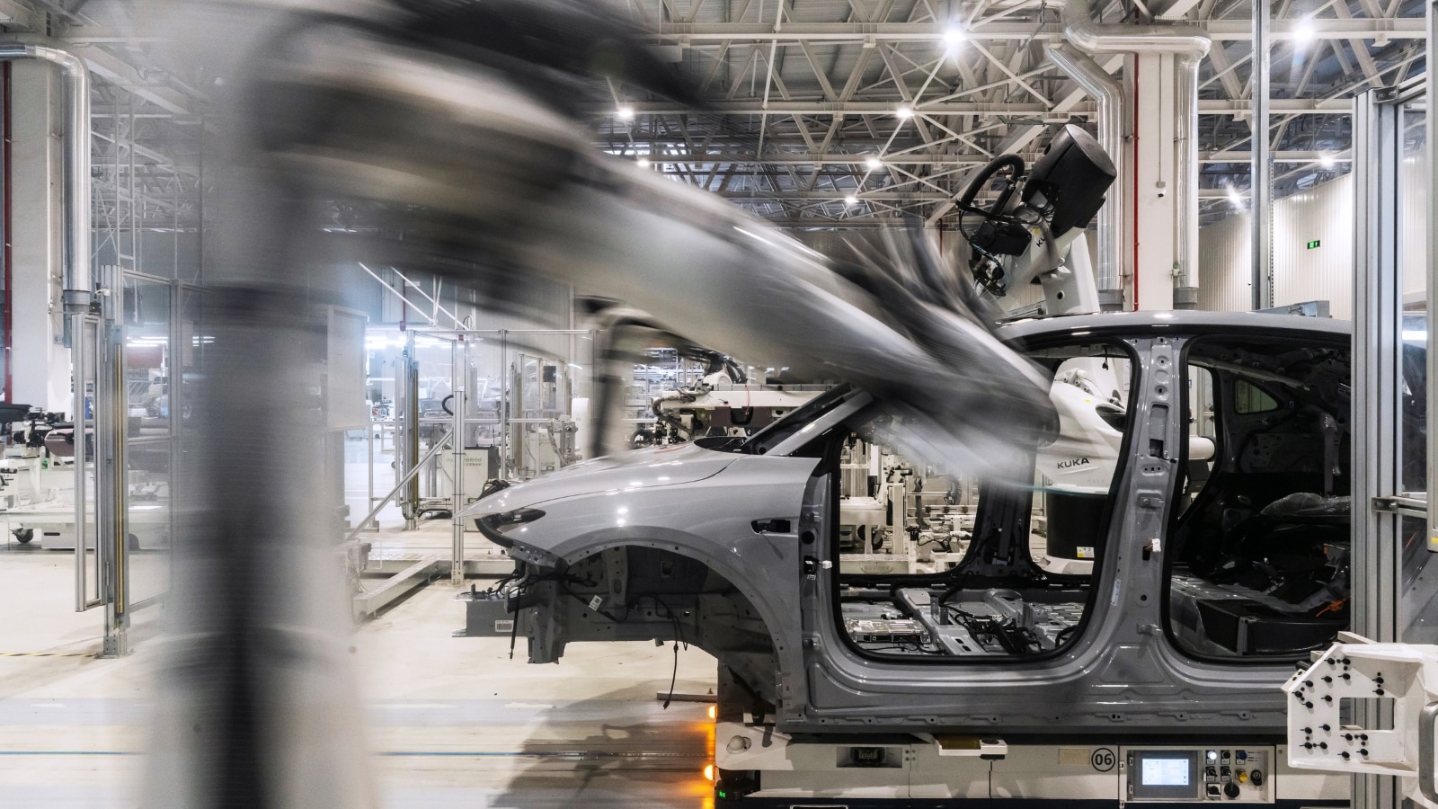 Detroit Weaponizes National Security to Block Chinese Cars