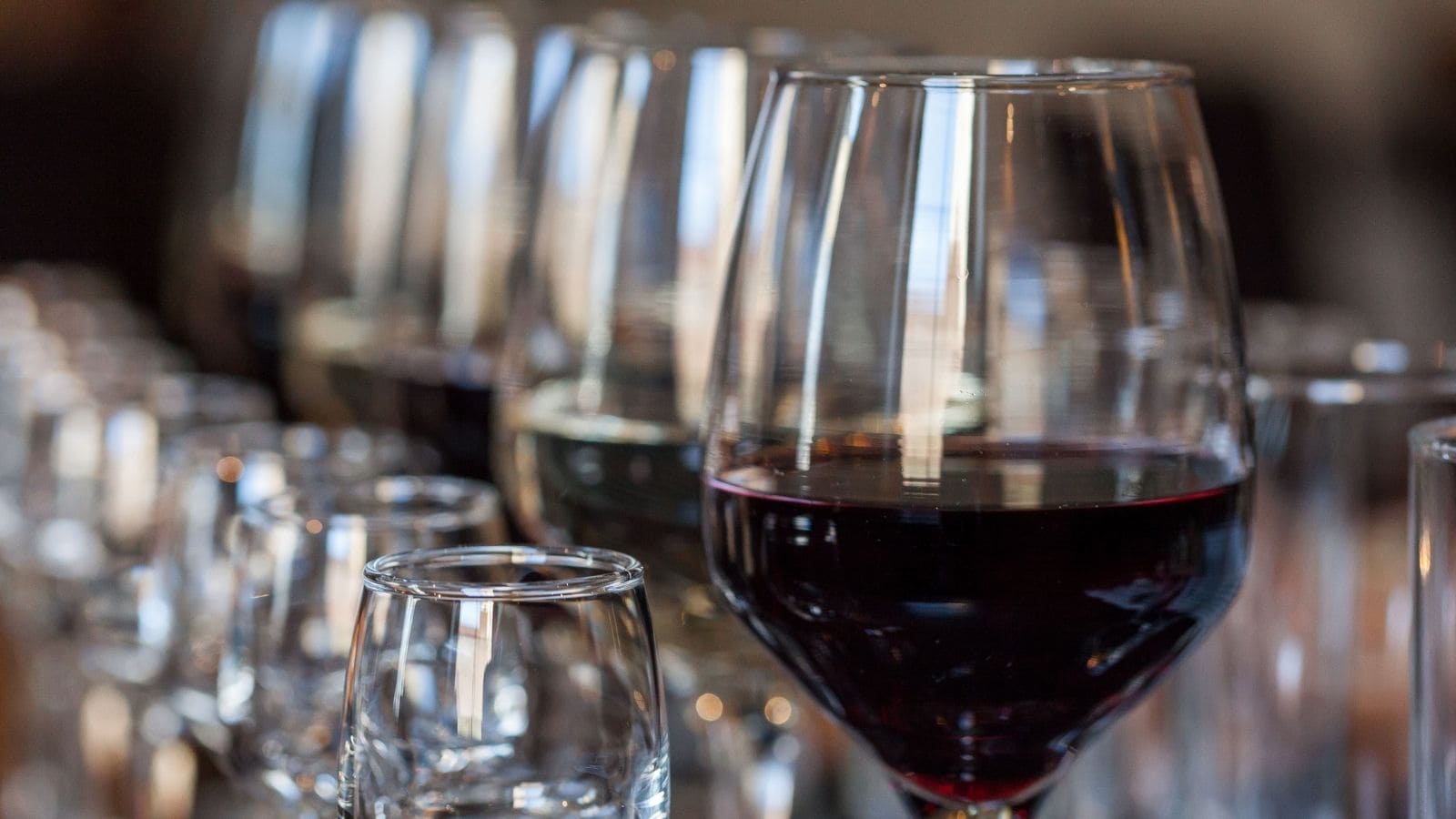 A 70-year low in the vineyards: How Frances wine crisis is reshaping the global market