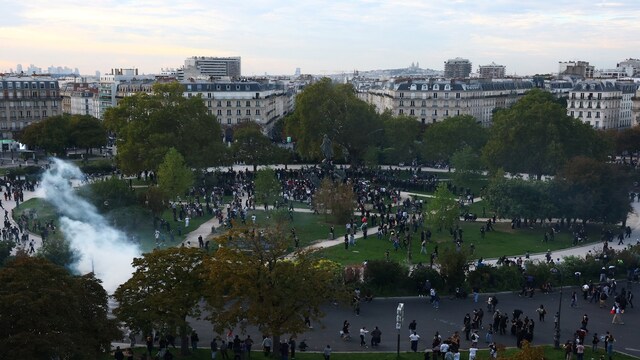 France school protests: 266,000 march; 6,500+ arrested since September ...