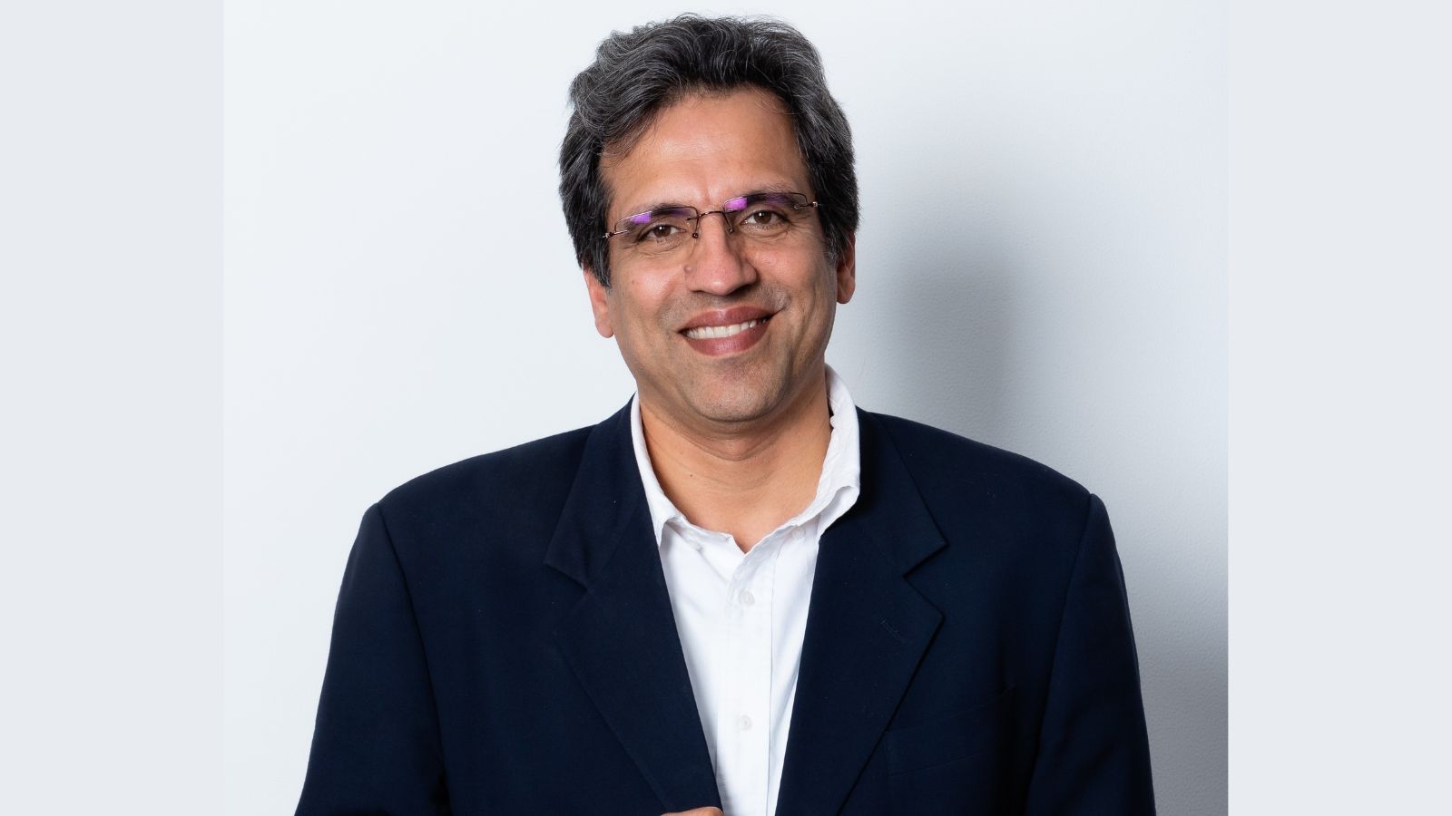 Info Edge CEO Hitesh Oberoi to step down after 27 years; Sanjeev Bikhchandani to take over