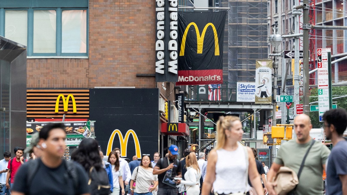 McDonalds Sued in Class Action Over Alleged AI