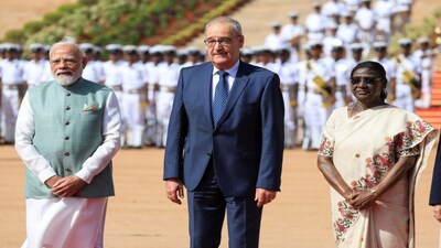 Indian Prime Minister Narendra Modi, Swiss President Guy Parmelin and India's President Droupadi Murmu attend Parmelin's ceremonial reception during his three-day state visit, at Rashtrapati Bhavan in New Delhi, India, October 5, 2026. REUTERS/Adnan Abidi