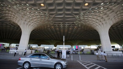 Aviation Ministry Intervenes in Mumbai Airport-Airlines Deadlock Over Flight Cuts