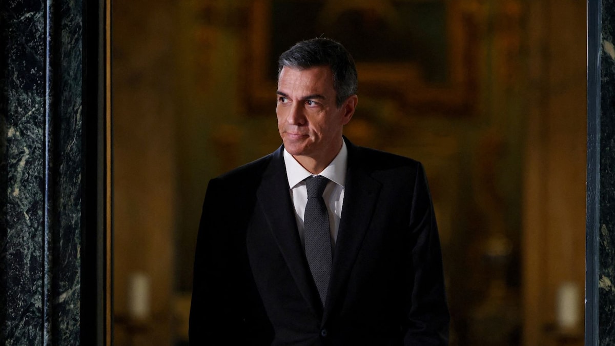 Spanish PM Pedro Sánchez calls snap election for November 29