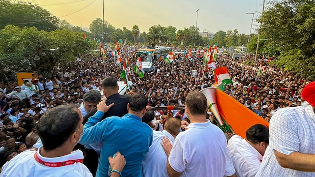 Delhi CJP Protest Live Updates: Rahul Gandhi to host INDIA bloc MPs, talk strategies to press CEC's resignation Delhi CJP Protest Live Updates: Rahul Gandhi to host INDIA bloc MPs, talk strategies to press CEC's resignation