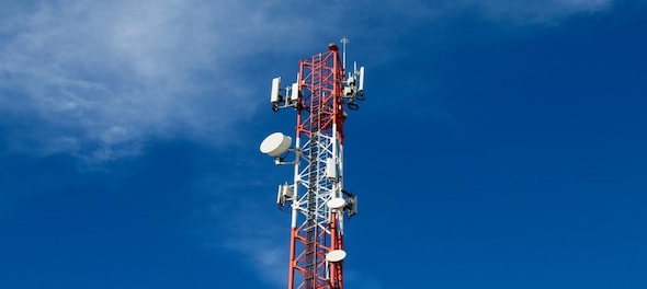 Fitch keeps 'Negative' outlook on telecom sector over heightened financial risks