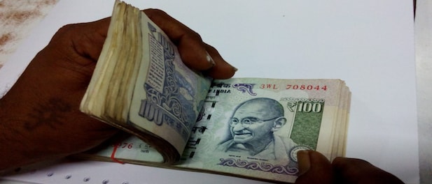 Rupee makes strong comeback, rises 20 paise to 69.91 against US dollar