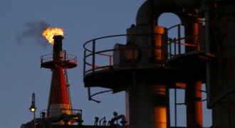 India's August imports of Iran oil down a third month-on-month