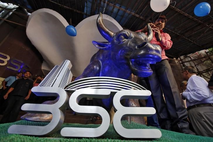 FINAL TRADE: Sensex ends 274 pts higher, Nifty closes at 19,439; auto, FMCG  stocks fly high | Zee Business