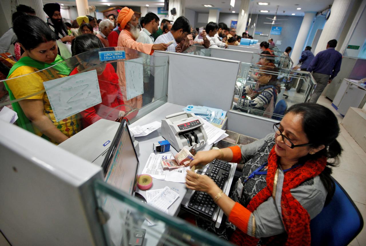 Bank employees may soon get 5-day work week but will have to work longer  hours