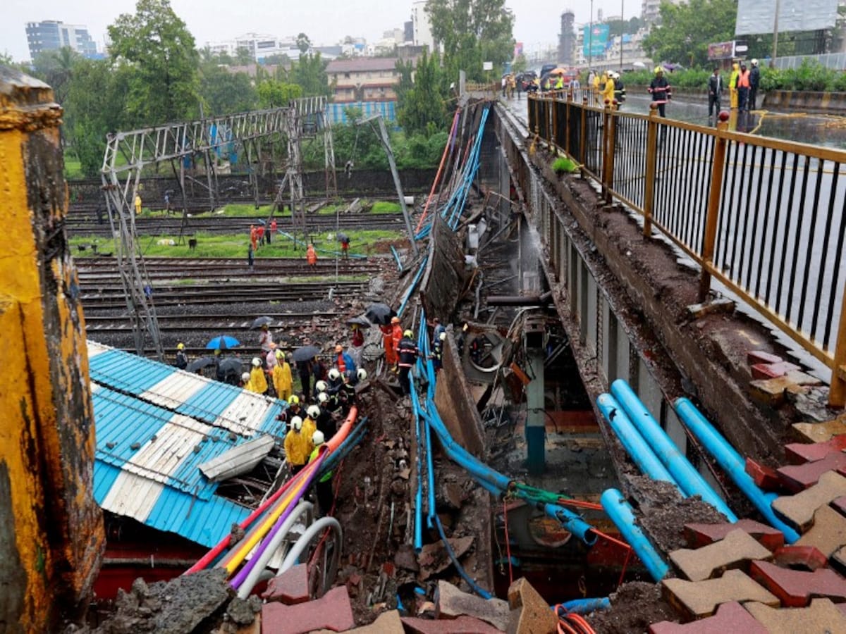 Crumbling infrastructure, dying cities