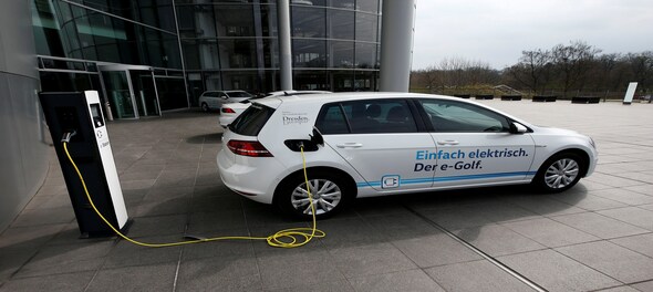 Volkswagen to launch car sharing with electric vehicles in 2019