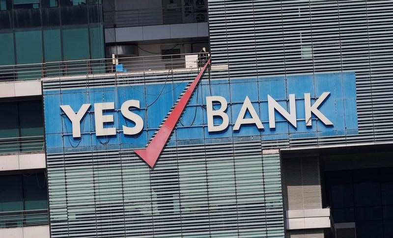 Should one store buy yes bank