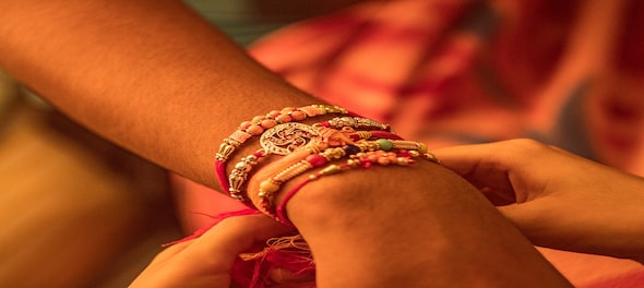 CAIT aims to dent China's Rs 4,000 crore biz during Rakhi, to send 5,000 rakhis for soldiers