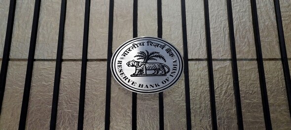 RBI sticking with plan to force payments firms to store data locally