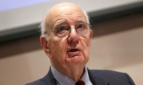 Former Fed chief Paul Volcker says the US economy is in 'a hell of a mess': report