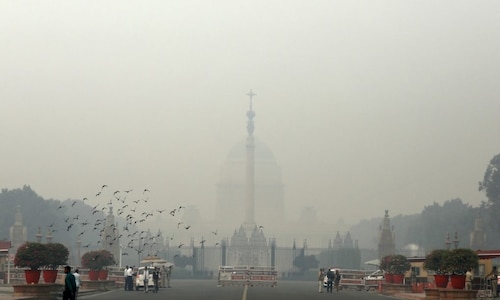 Delhi air turns 'hazardous' as AQI nears 1,000 at some places