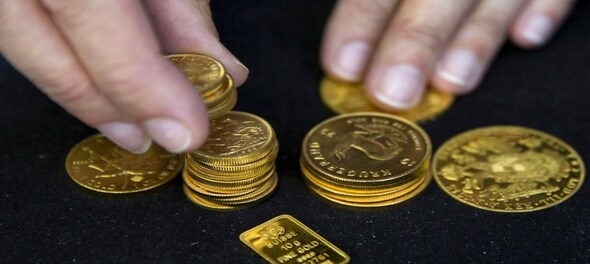 Gold hits over 7-month peak as Huawei case sparks risk-off sentiment