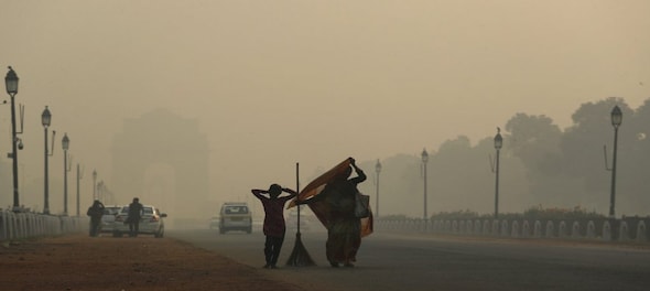 Delhi's air quality very poor, MeT conditions slightly favourable for pollutant dispersion