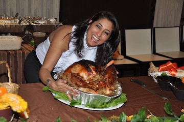 Indians in America give Thanksgiving a truly desi twist - CNBC TV18
