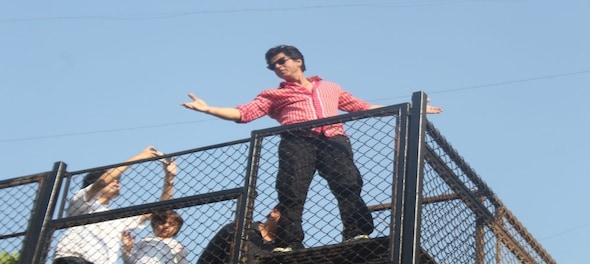 How easy it is to love Shah Rukh Khan!