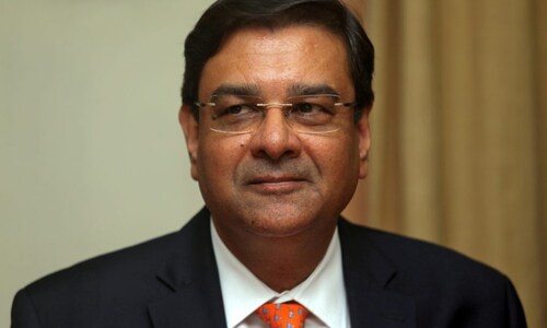 Timeline-RBI Governor quits after weeks-long tussle with Modi