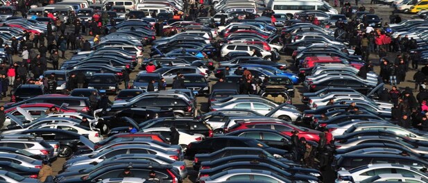 Layoffs at auto dealerships as dealers forced to cut costs amid bludgeoning demand