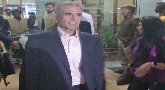Bharti Group Chief Sunil Mittal arrives for Anand Piramal and Isha Ambani's wedding festivities Bharti Group Chief Sunil Mittal arrives for Anand Piramal and Isha Ambani's wedding festivities