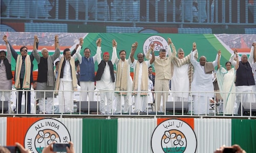 Opposition stages giant joint rally in Kolkata to oust Modi