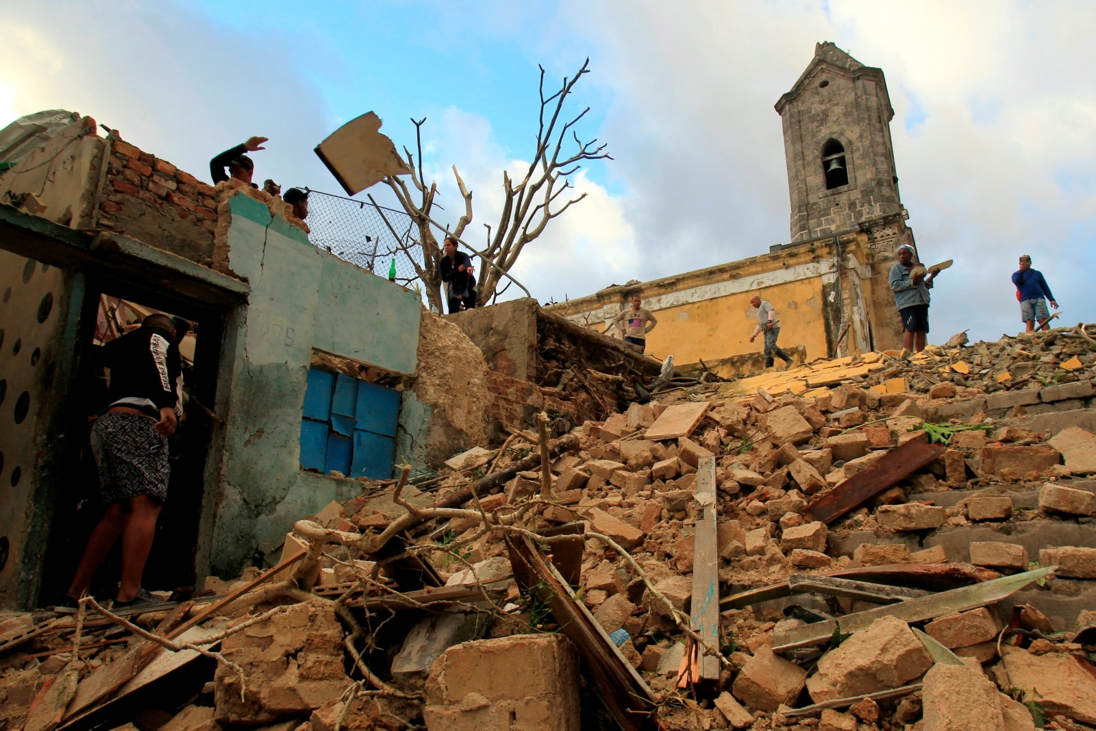 Cuba Rare tornado rips through Havana; leaves 3 dead, 150 injured