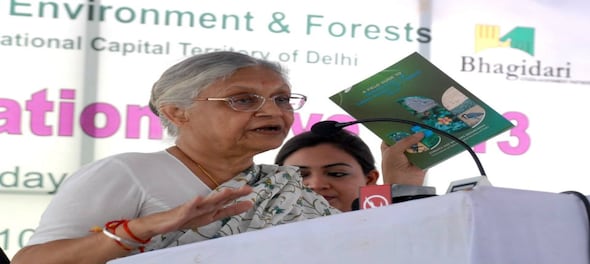 Sheila Dikshit rules out poll tie-up with AAP, Congress leadership to take final decision