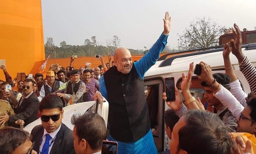 Lok Sabha Elections 2019: BJP president Amit Shah takes out roadshow in Gandhinagar