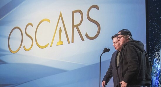 Oscars: Stars and stand-ins rehearse for the big show