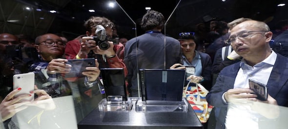 Mobile World Congress: Look but don't touch as smartphone's flexible future unfolds