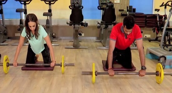 Here's how to do core exercises using free weights