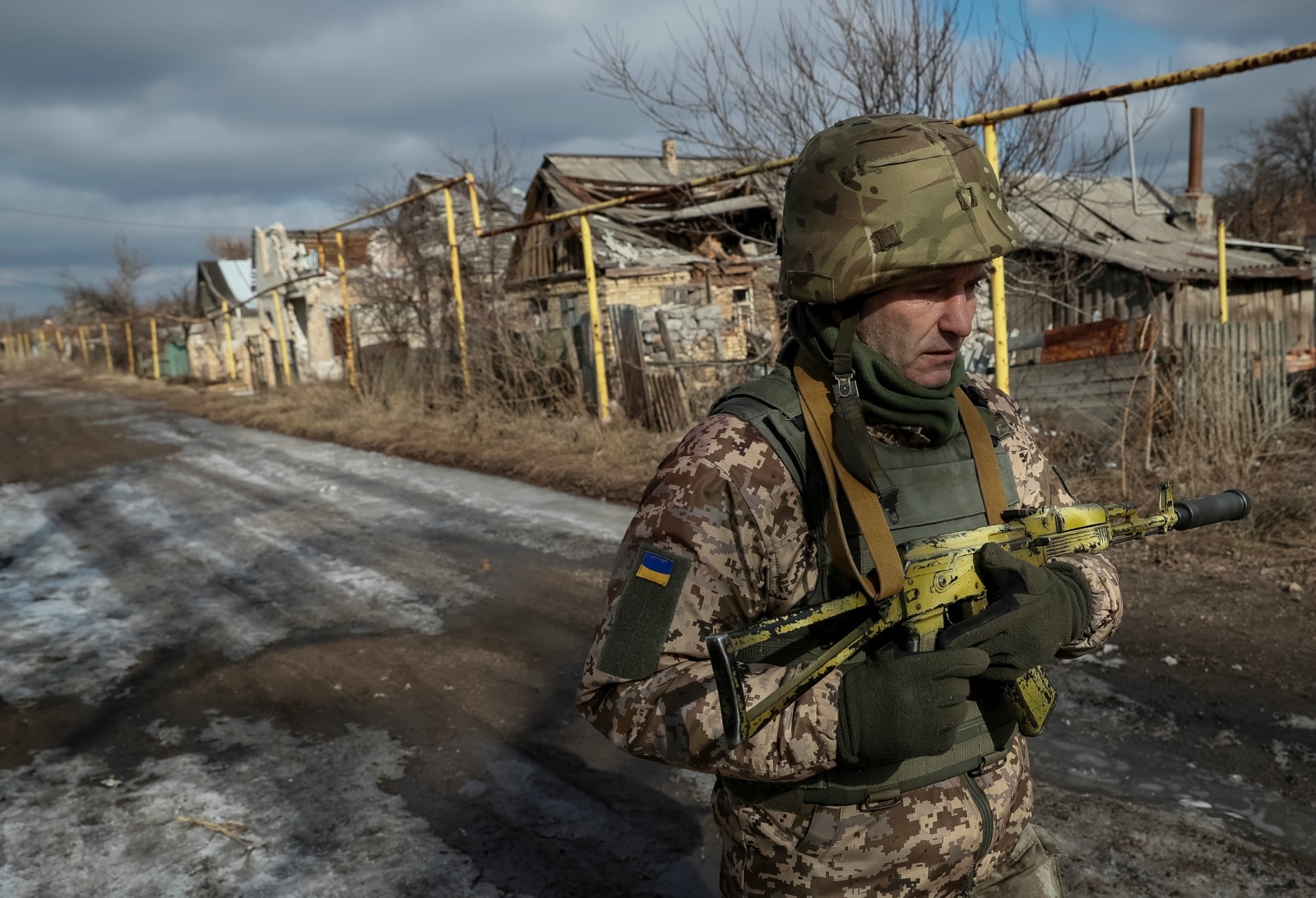 In shadow of war, Ukrainians seek to vote for peace - cnbctv18.com