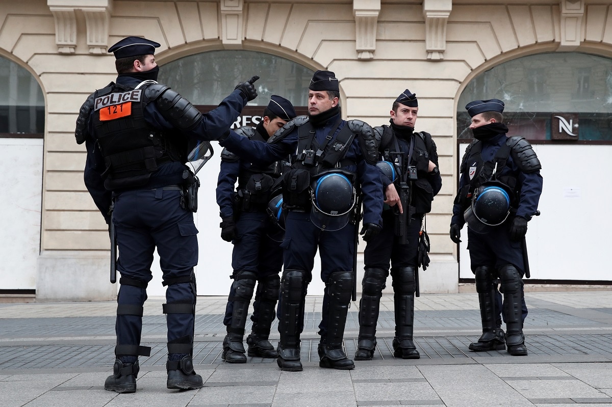 'Yellow Vests' March In Paris As Troops Join Police To Prevent Trouble ...