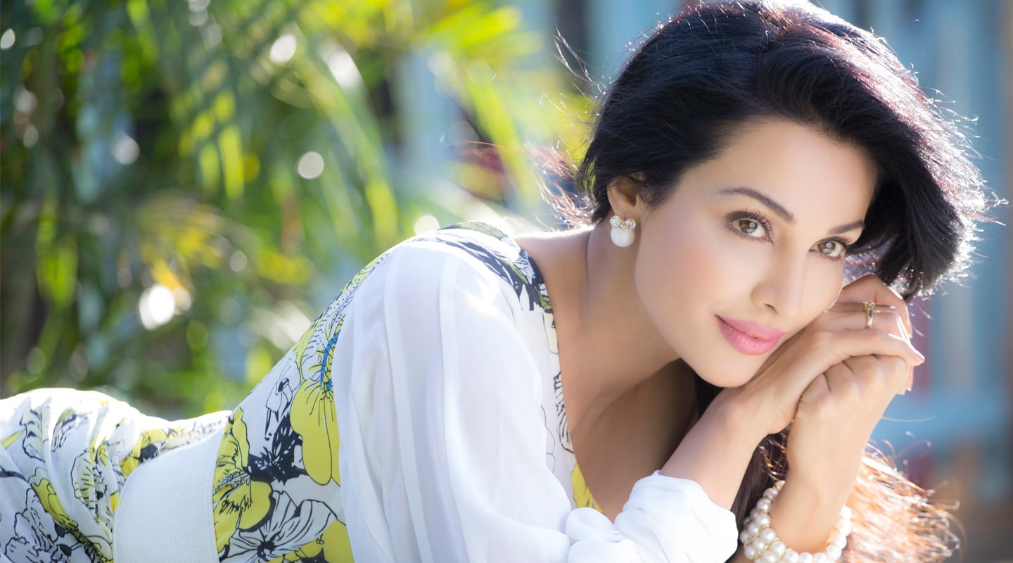 Bollywood actor Flora Saini on how #MeToo purged the violent ghosts of her  past - CNBC TV18