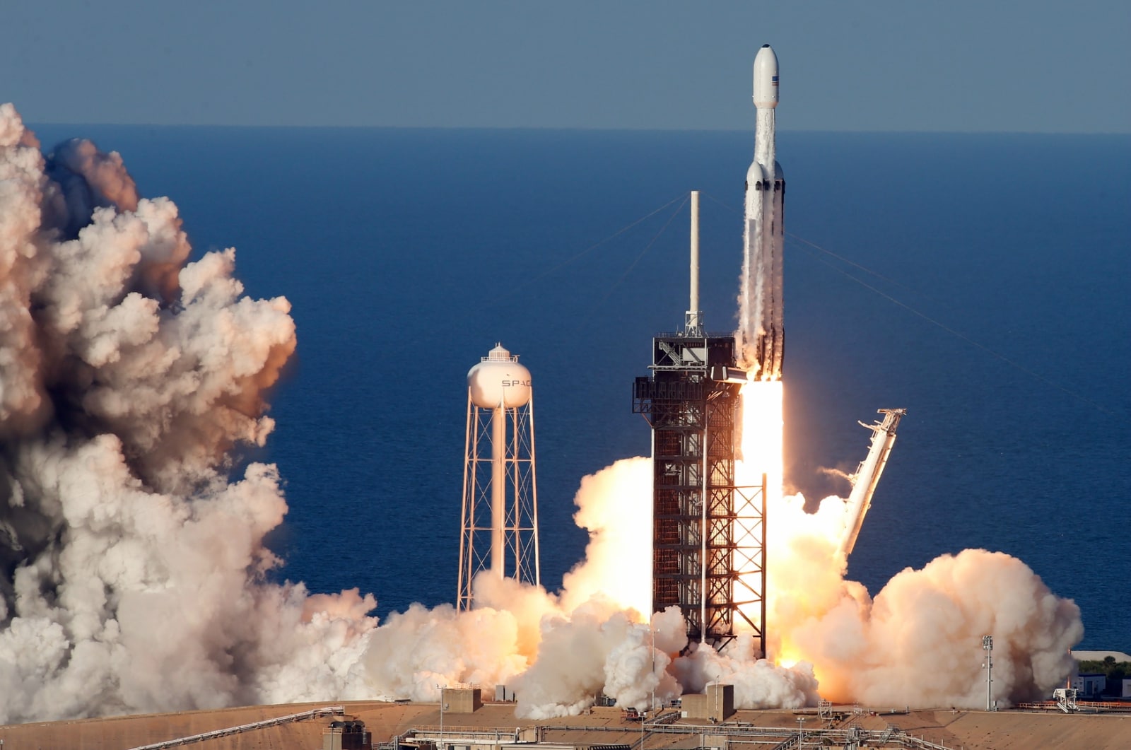 Elon Musk's SpaceX Sends World's Most Powerful Rocket On First ...