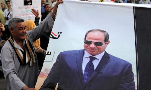Egypt jails activist who called to free prisoners amid COVID-19 pandemic