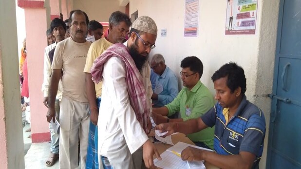 Bihar Election October 28 Highlights: 52.24% turnout till 5 PM in 1st phase of assembly polls