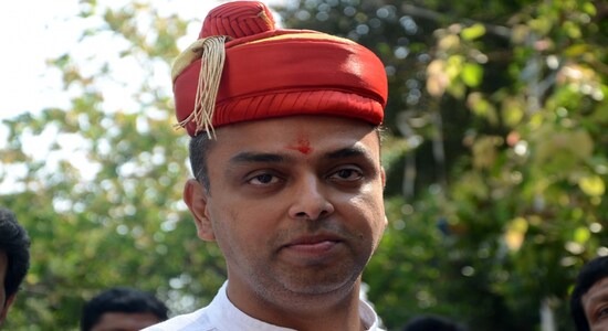Congress’ Mumbai South Lok Sabha candidate Milind Deora will once again take on Shiv Sena's MP Arvind Sawant. The latter had won the seat in 2014 by a massive margin. Deora had been Lok Sabha member twice, in 2004 and 2009, after taking over from his father Murli Deora who contested from this seat from 1980 onwards. (Image: IANS)