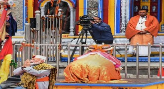 Kedarnath: Prime Minister Narendra Modi arrives at Kedarnath, for this two day pilgrimage to Himalayan shrines, in Rudraprayag district, Saturday, May 18, 2019. PM Modi will visit Badrinath on Sunday. (PTI Photo)(PTI5_18_2019_000051B)