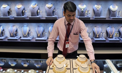 Gold prices near Rs 40,000 per 10 gram. Should you buy or sell?