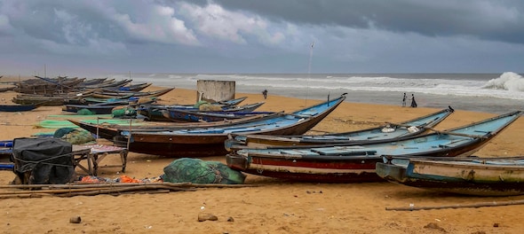 Cyclone Fani: Towns evacuate, tourists flee in Odisha as storm churns towards the northeast coast