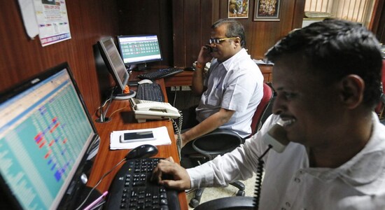 Sensex clocks fifth weekly gain in a row on IT boost, scales Mount 60,000